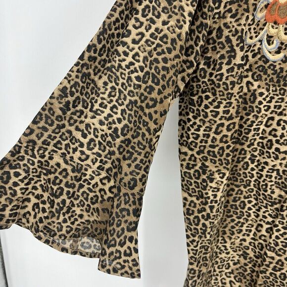 Chicos Top Size Large 2 Womens Brown Sassy Cheetah Popover Floral Embroidered - Picture 4 of 11